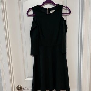 Elegant Deep Green Cold Shoulder Dress
